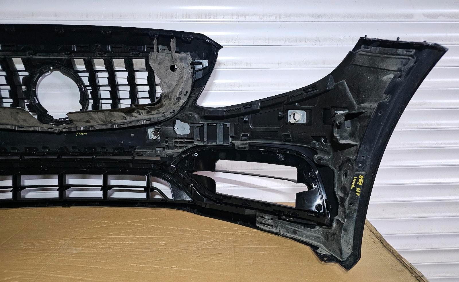 Mercedes C63 AMG Front Bumper Facelift – Panamericana Grille – W205 / S205 – OEM - Image 5