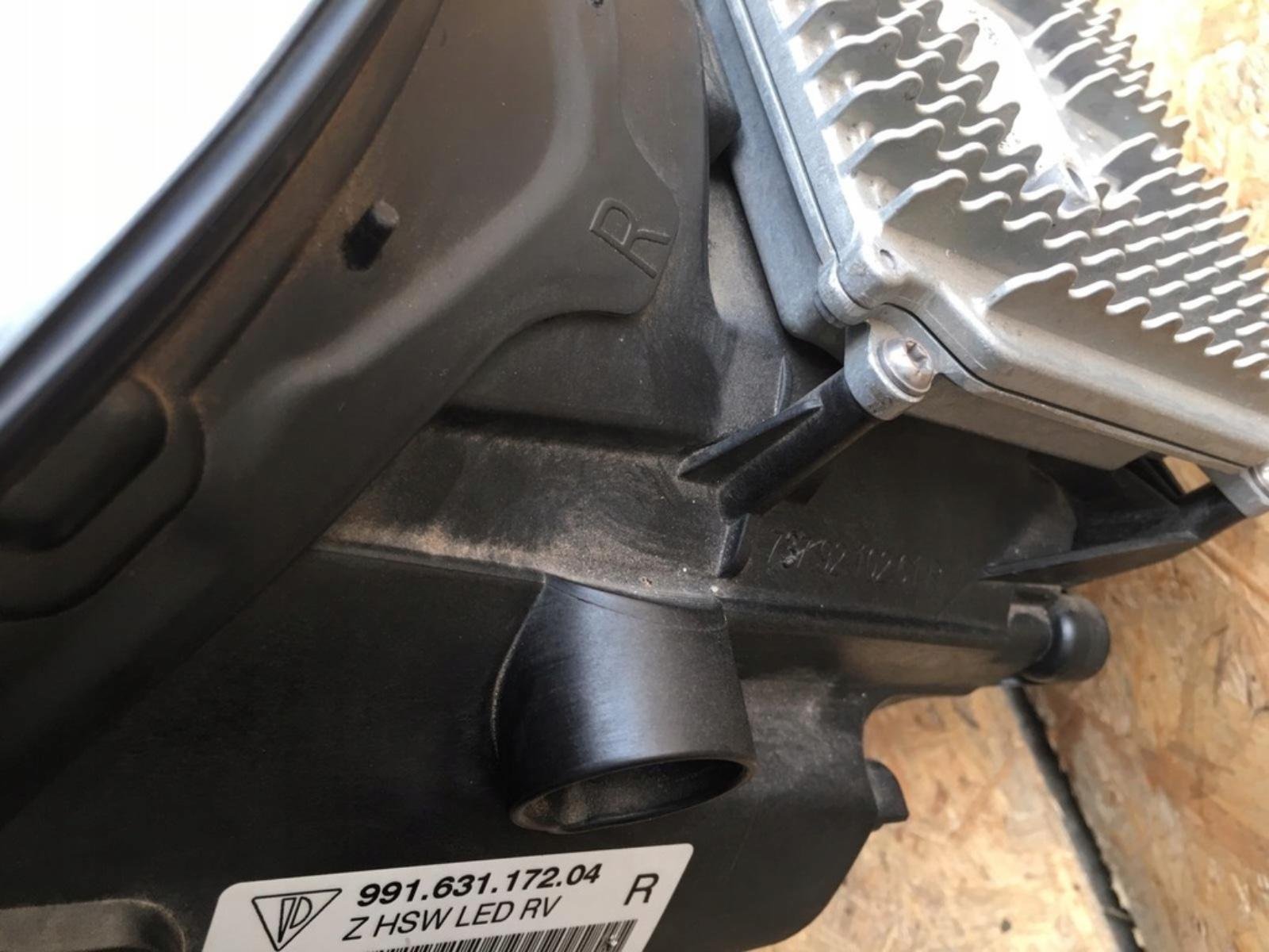 Porsche 911 (991.1) Headlights - Image 7