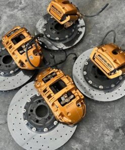 Alternative view of Mercedes GTR 190 AMG Ceramic Brake System