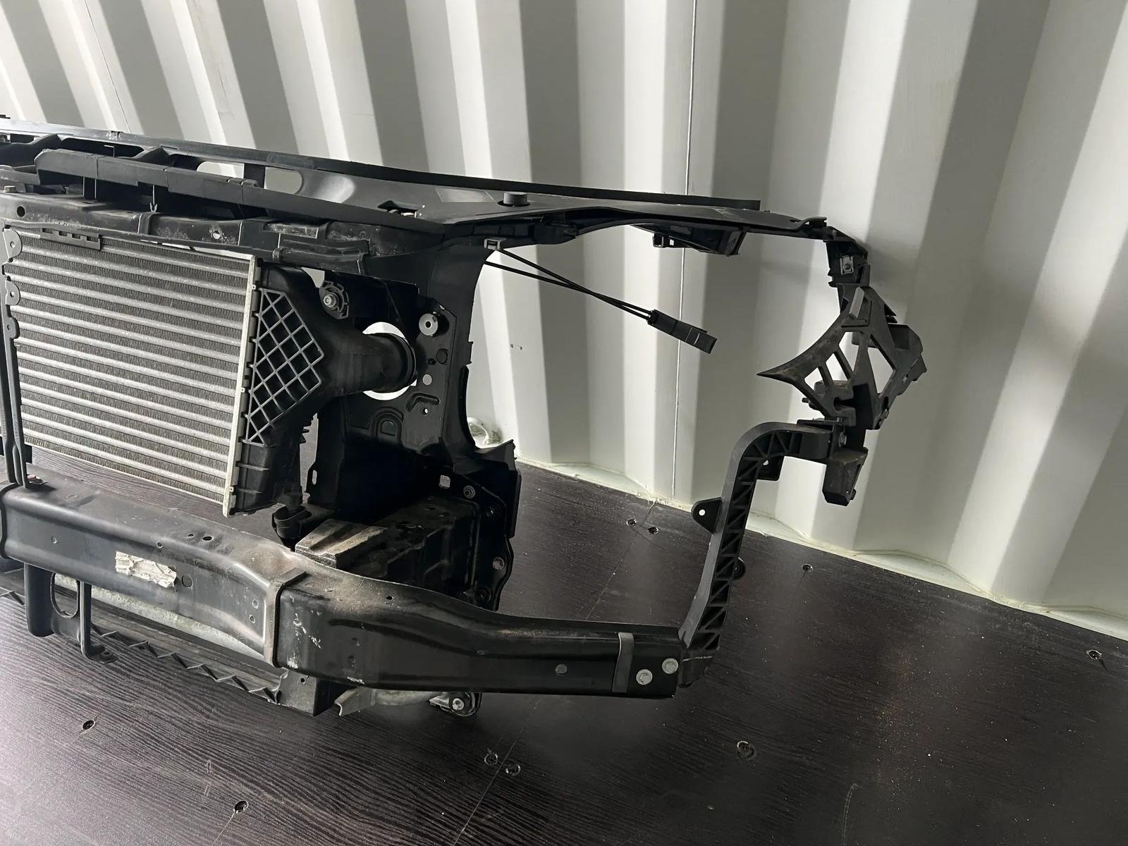 Mercedes-Benz W166/X166 Headlight Carrier - Image 8