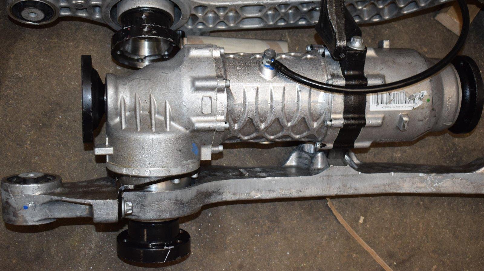 Mercedes-Benz W639 Vito / Viano 4×4 Rear Axle Differential - Image 3
