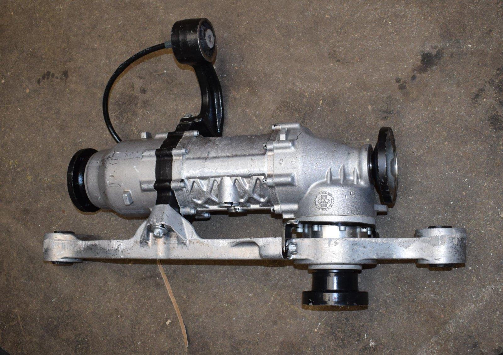 Mercedes-Benz W639 Vito / Viano 4×4 Rear Axle Differential