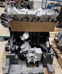 Alternative view of Renault Trafic engine