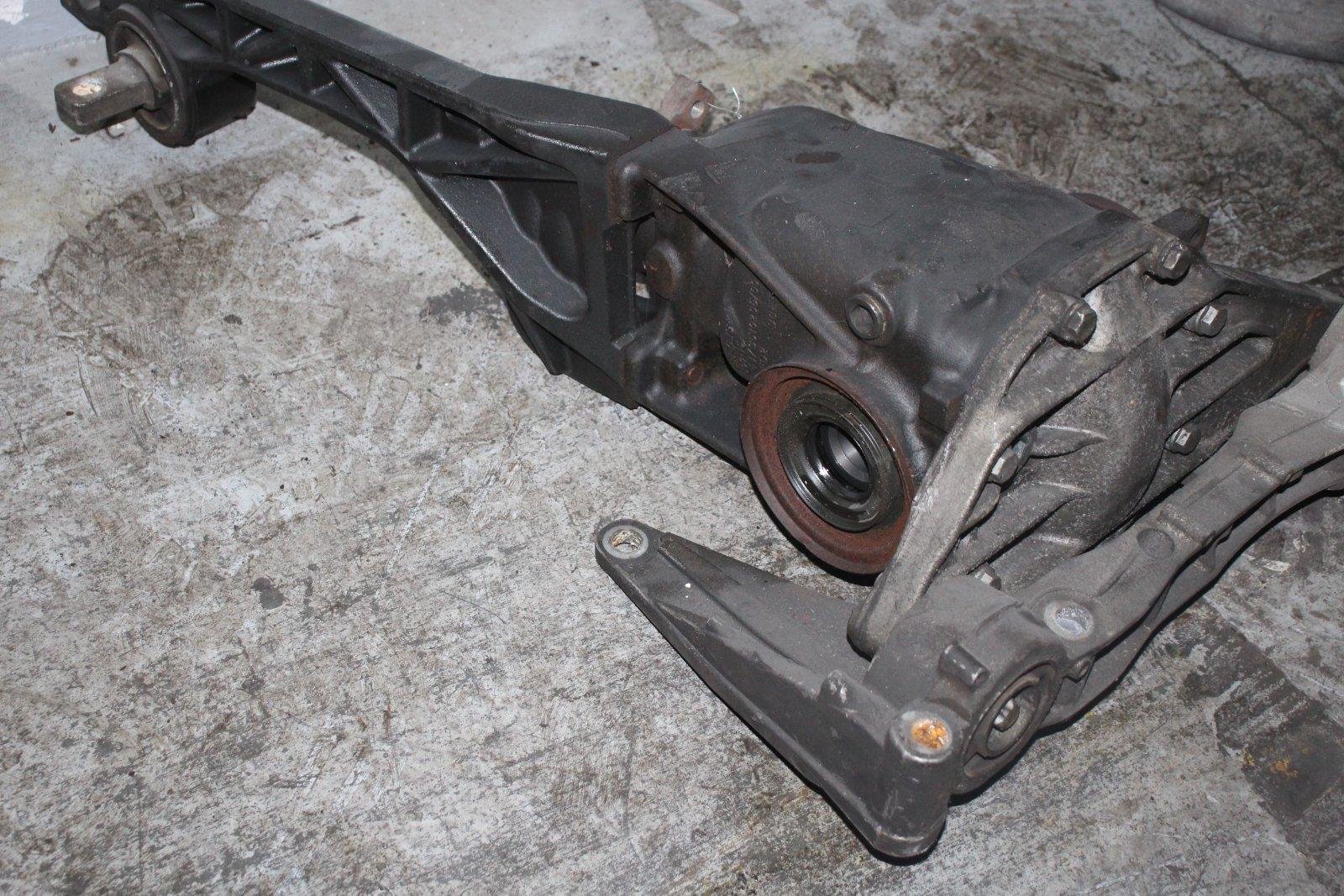 Mercedes-Benz Vito / V-Class W447 Rear Differential - Image 3