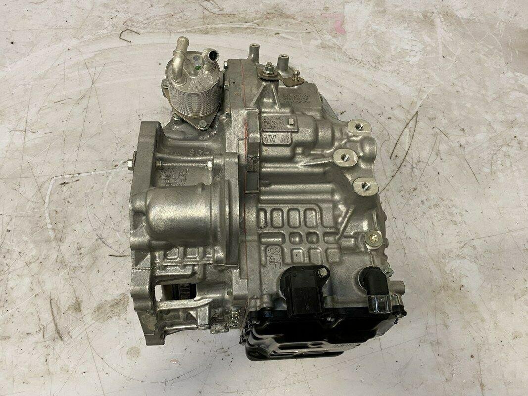 Audi A3 40 TFSIe gearbox UJX for sale - Image 2