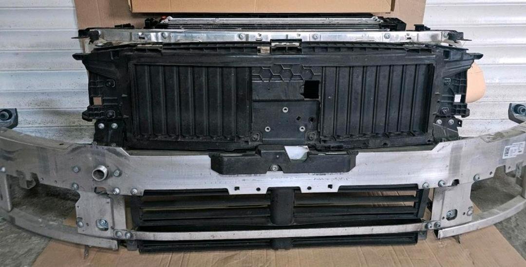 Mercedes C-Class W206 Radiator - Image 5