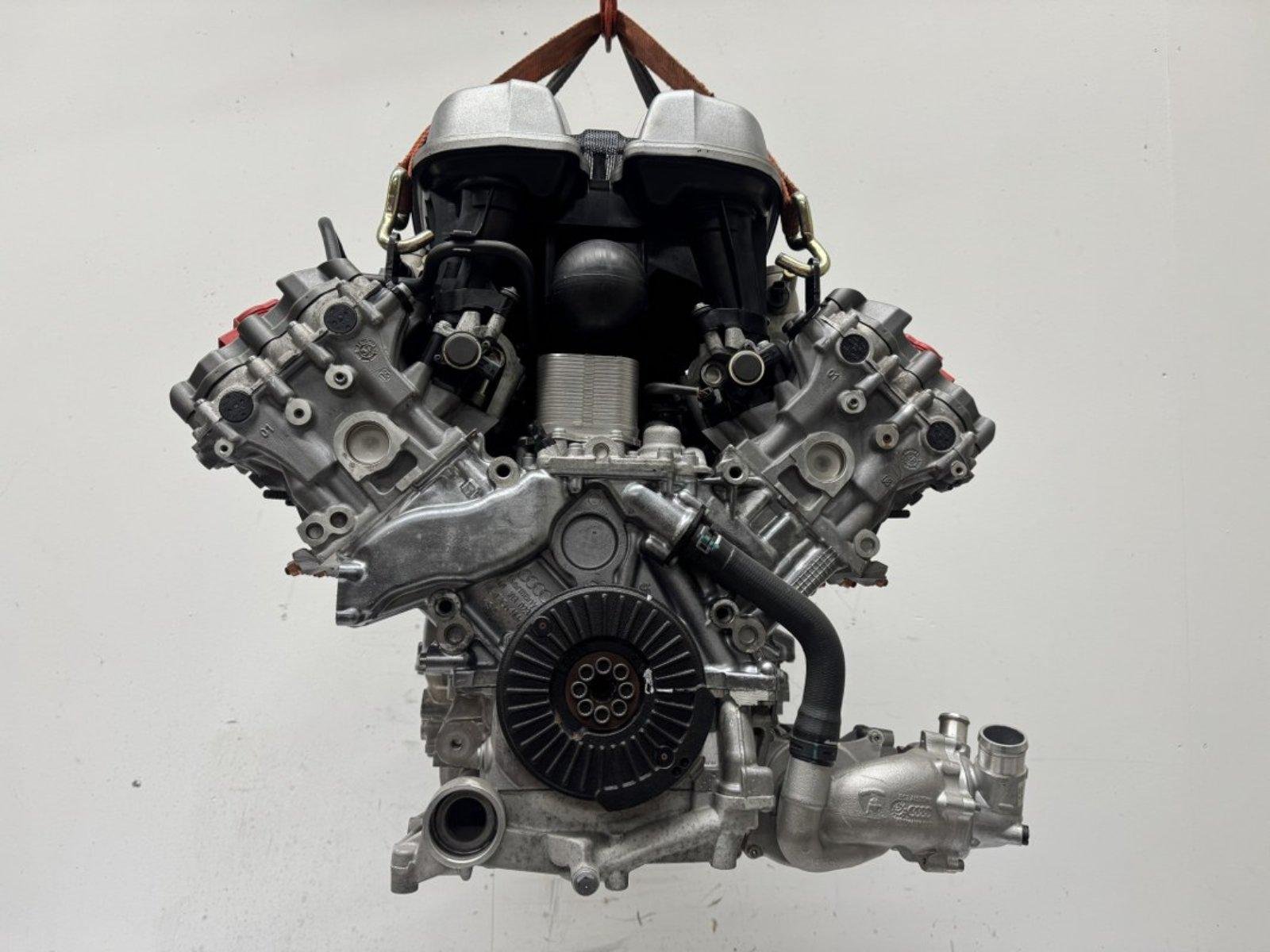 Audi R8 V10 engine - Image 7