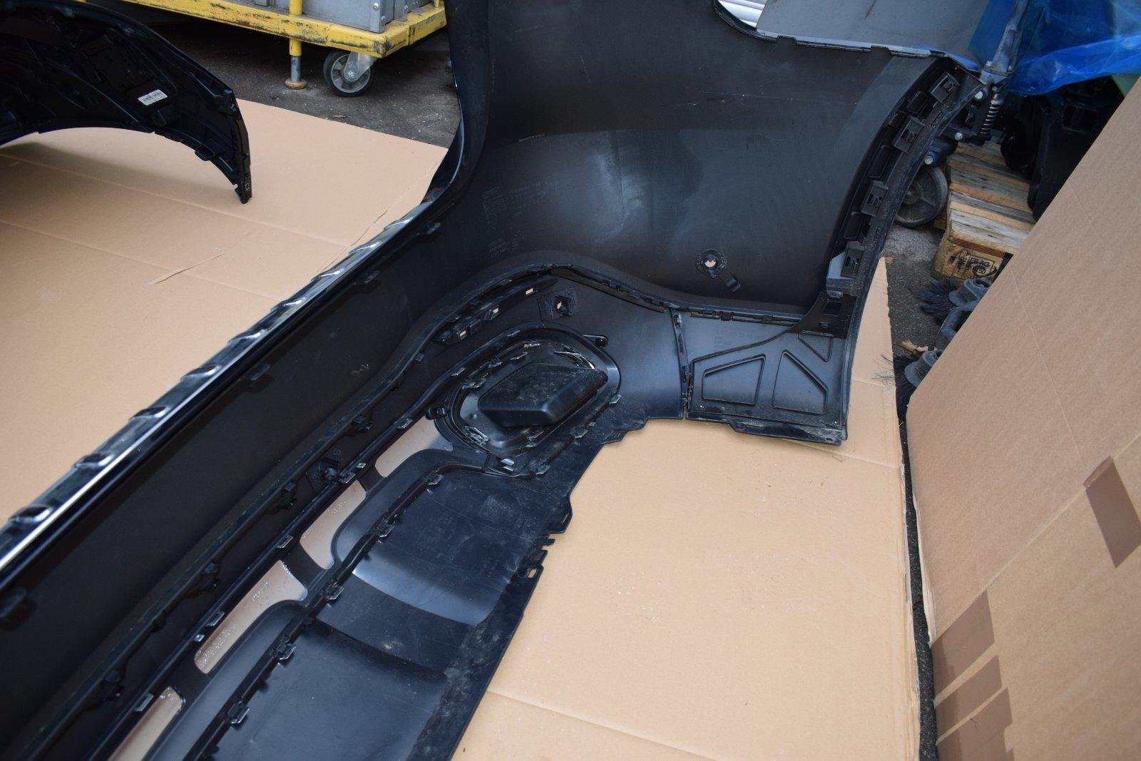 Original Mercedes X167 GLS AMG Line Rear Bumper - Image 4