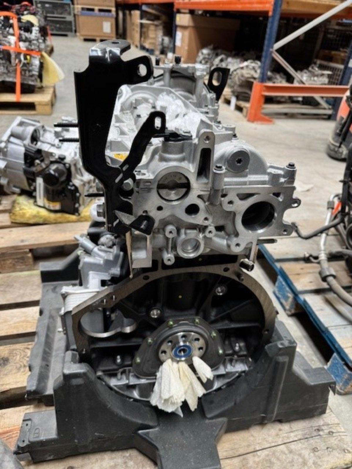 Renault Trafic engine - Image 4