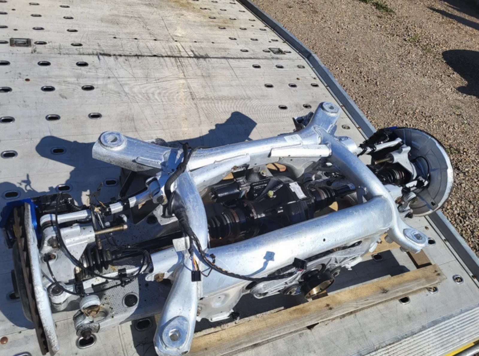 BMW M5 F10 Complete Rear Axle Suspension Assembly - Image 3