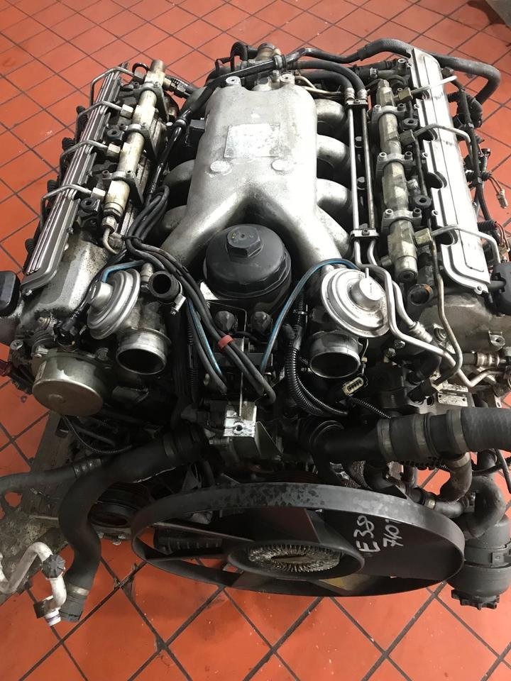 BMW E38 740d V8 Diesel Engine - Image 3