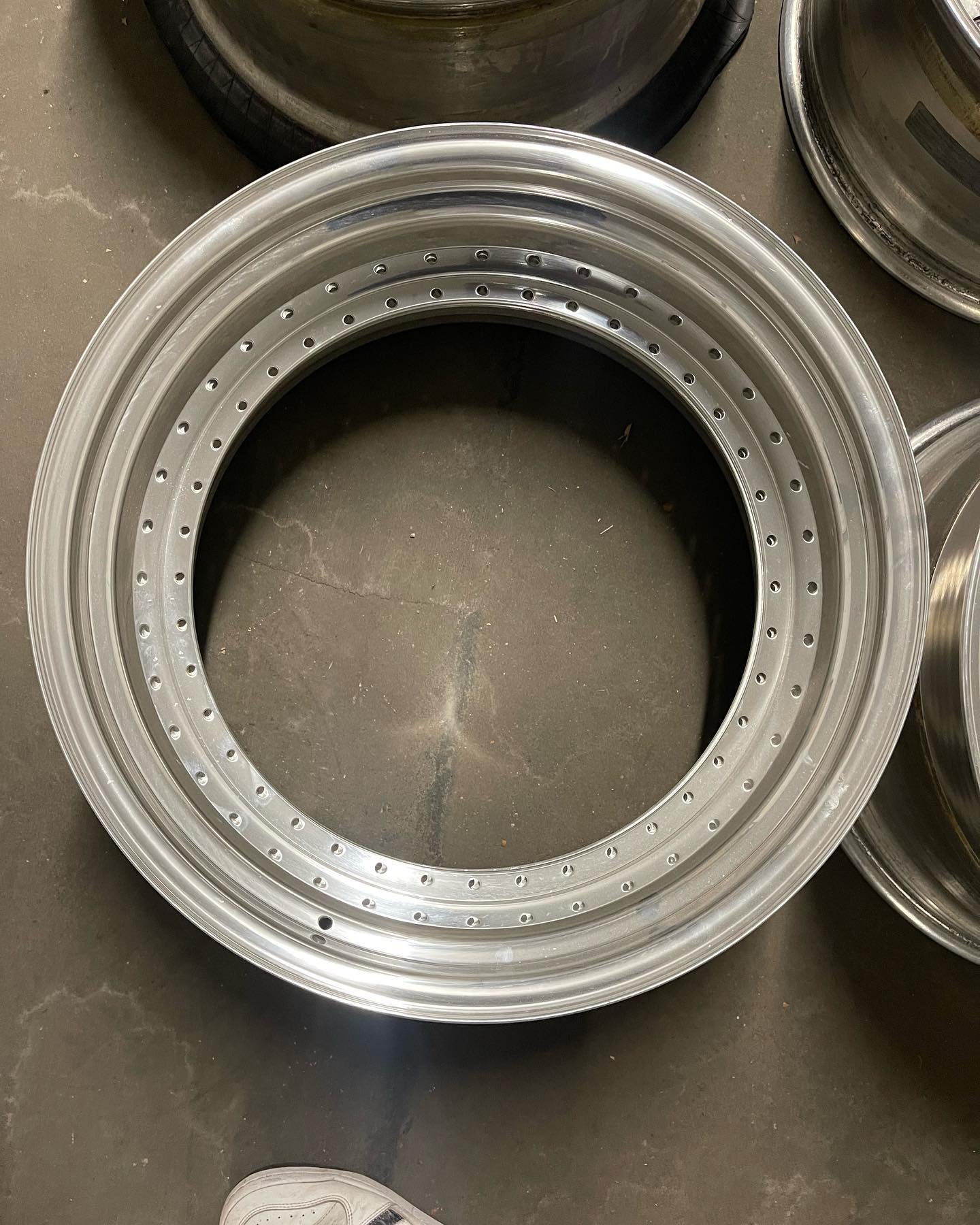 MEC Classico 3-Piece Wheels - Image 2