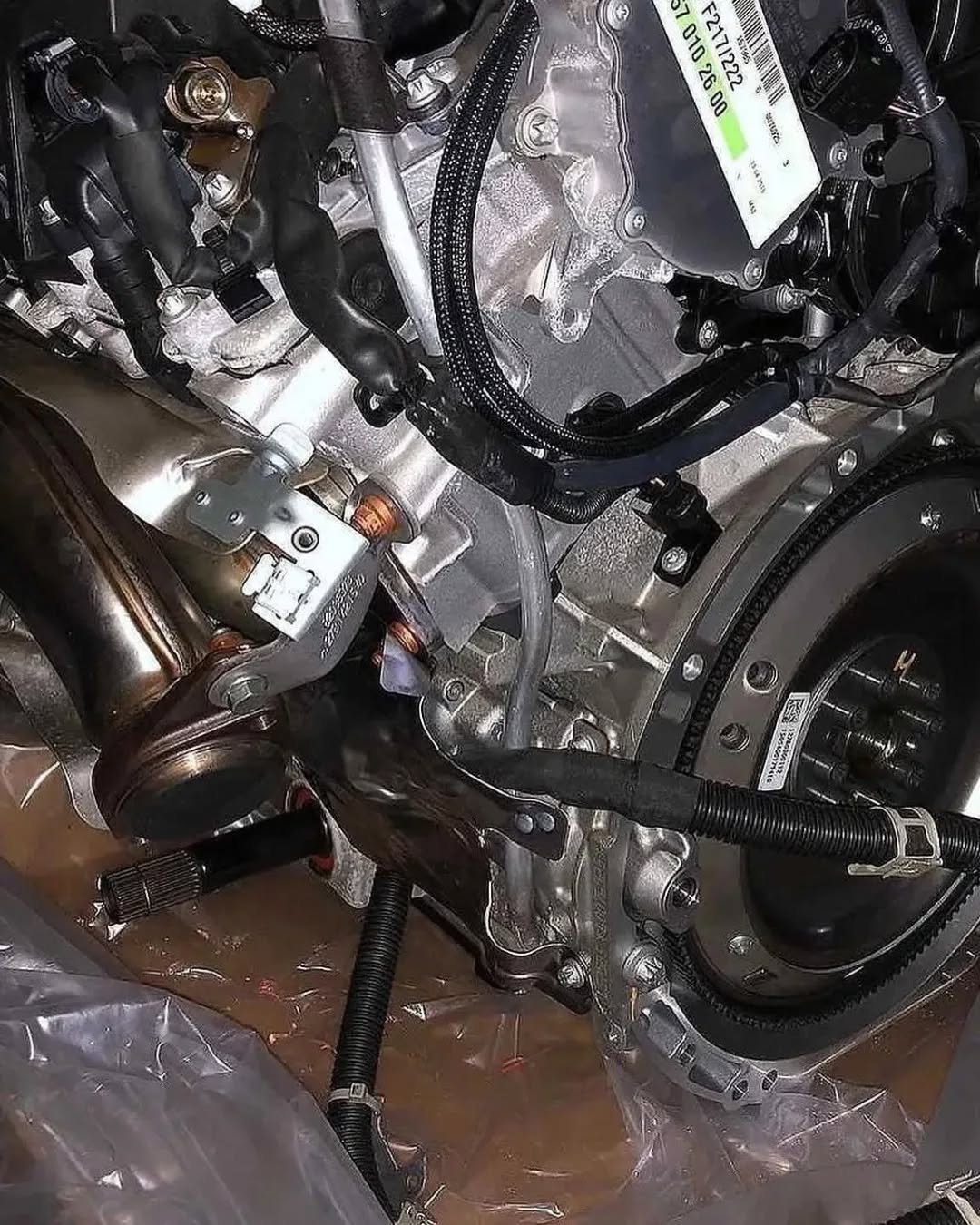 Mercedes M157 5.5L V8 Engine - Image 4