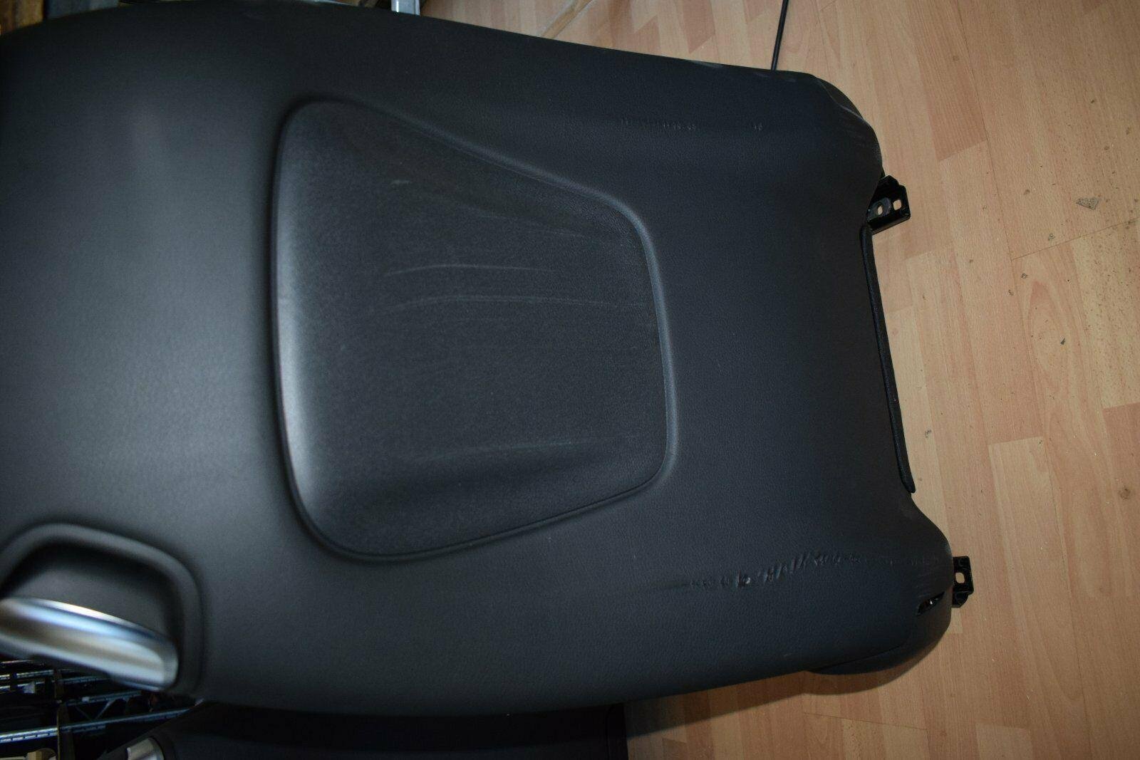 Mercedes C-Class A205 Convertible Leather Interior - Image 10