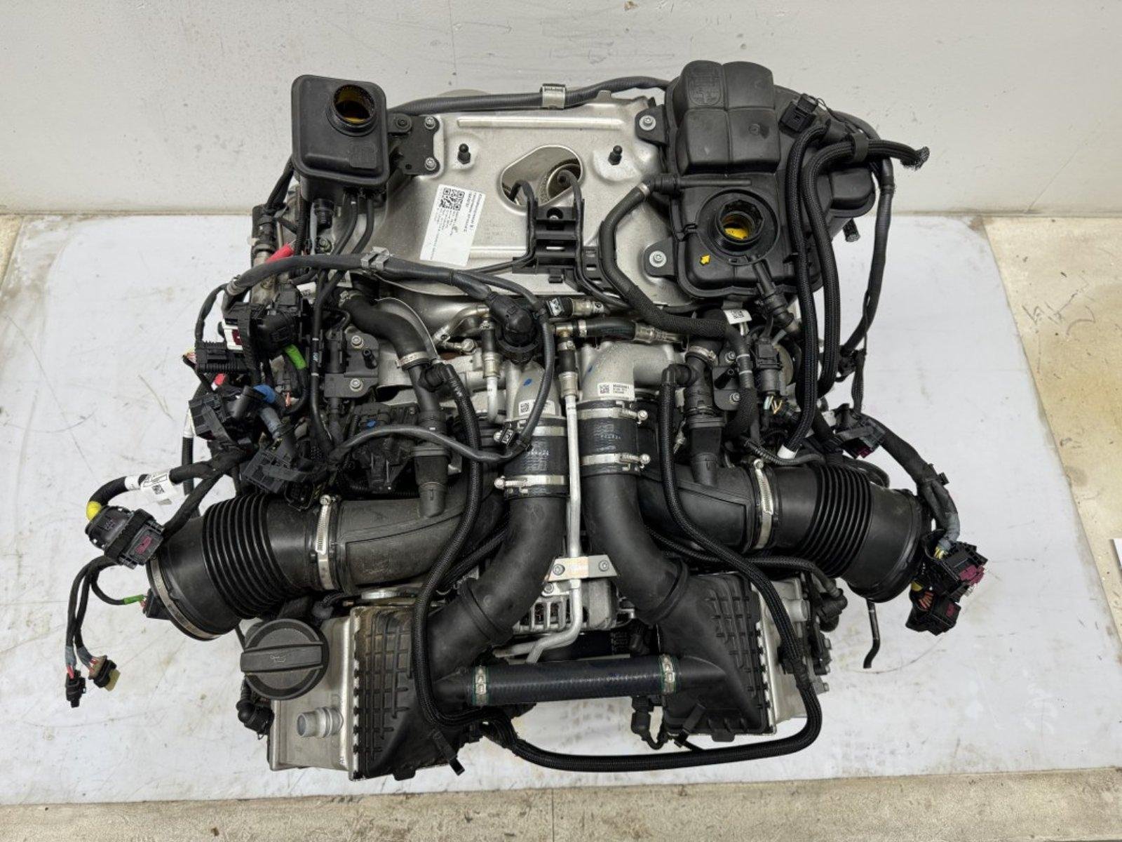 Complete BMW M8 Engine S63B44B • G15 2022 • 4.4L Twin-Turbo V8 - Image 3