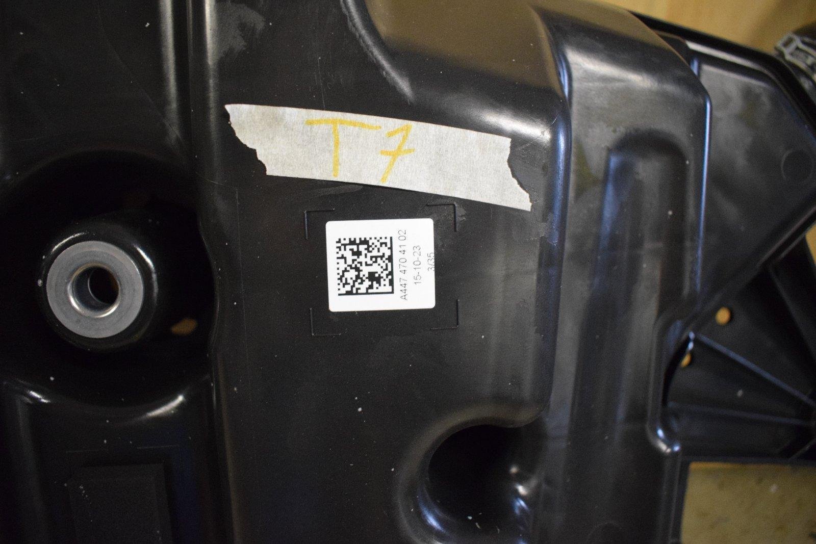 Mercedes W447 AdBlue Tank - Image 2