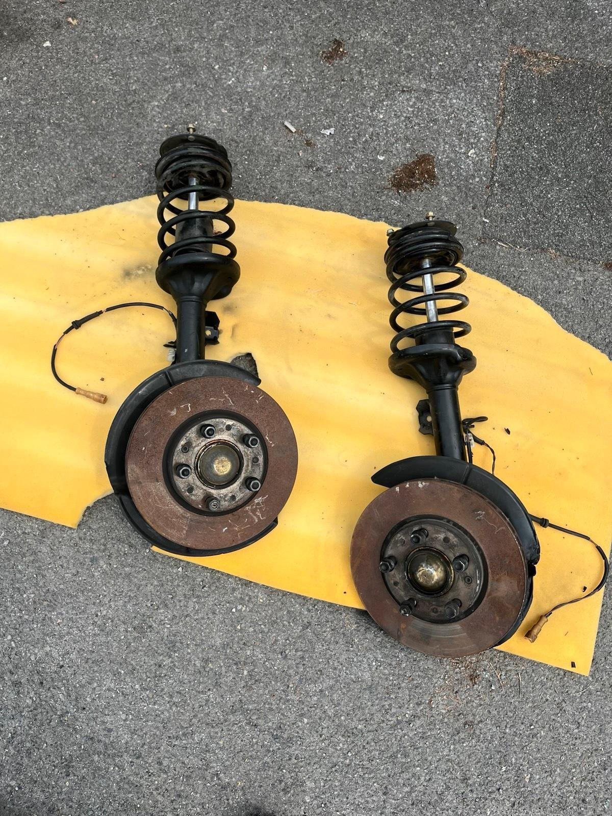 BMW E30 M3 Shock Absorbers - Image 4