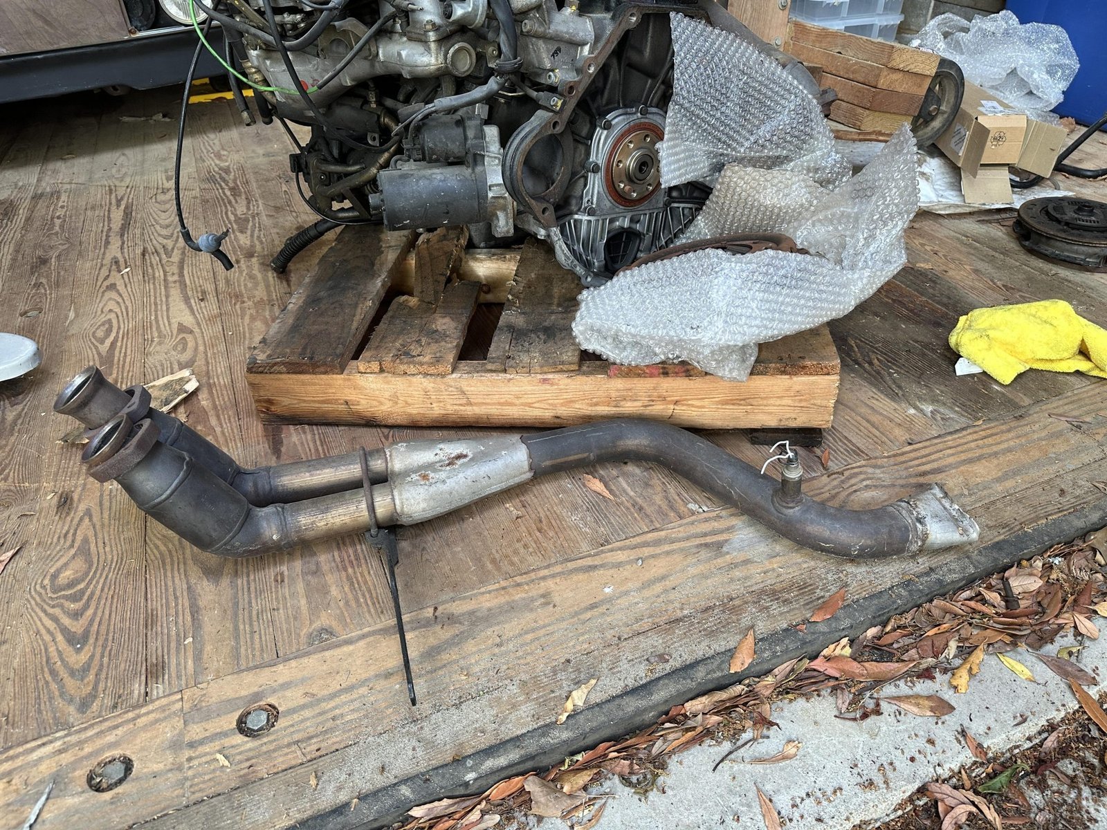 Mercedes-Benz 190E 2.3-16 Engine - Image 4