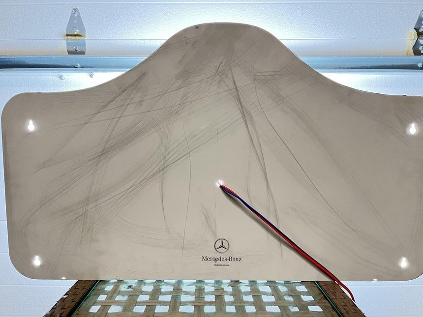 Original Mercedes-Benz Promotional Illuminated Sign - Image 11