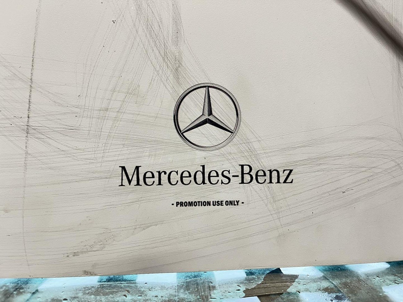 Original Mercedes-Benz Promotional Illuminated Sign - Image 6