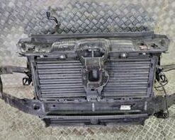 Alternative view of Mercedes AMG W190 190 4.0 Schlossträger