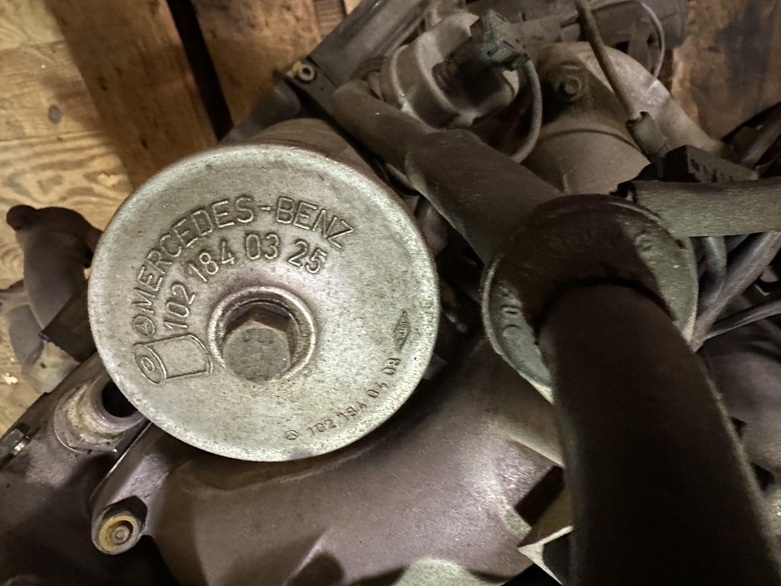 Mercedes-Benz 190E 2.3-16 Engine - Image 9