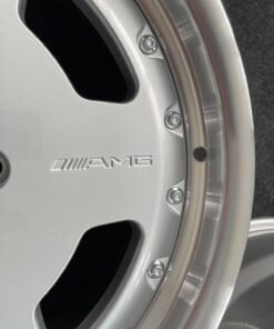 Alternative view of original AMG Aero II wheels