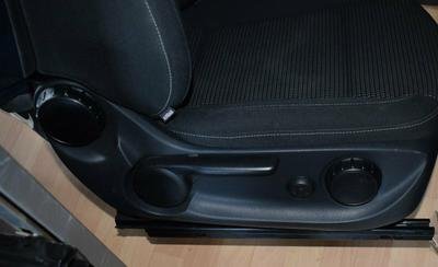 Mercedes W447 Front Seats - Image 3