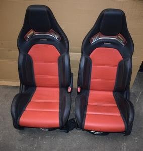 Mercedes-AMG Performance front seats