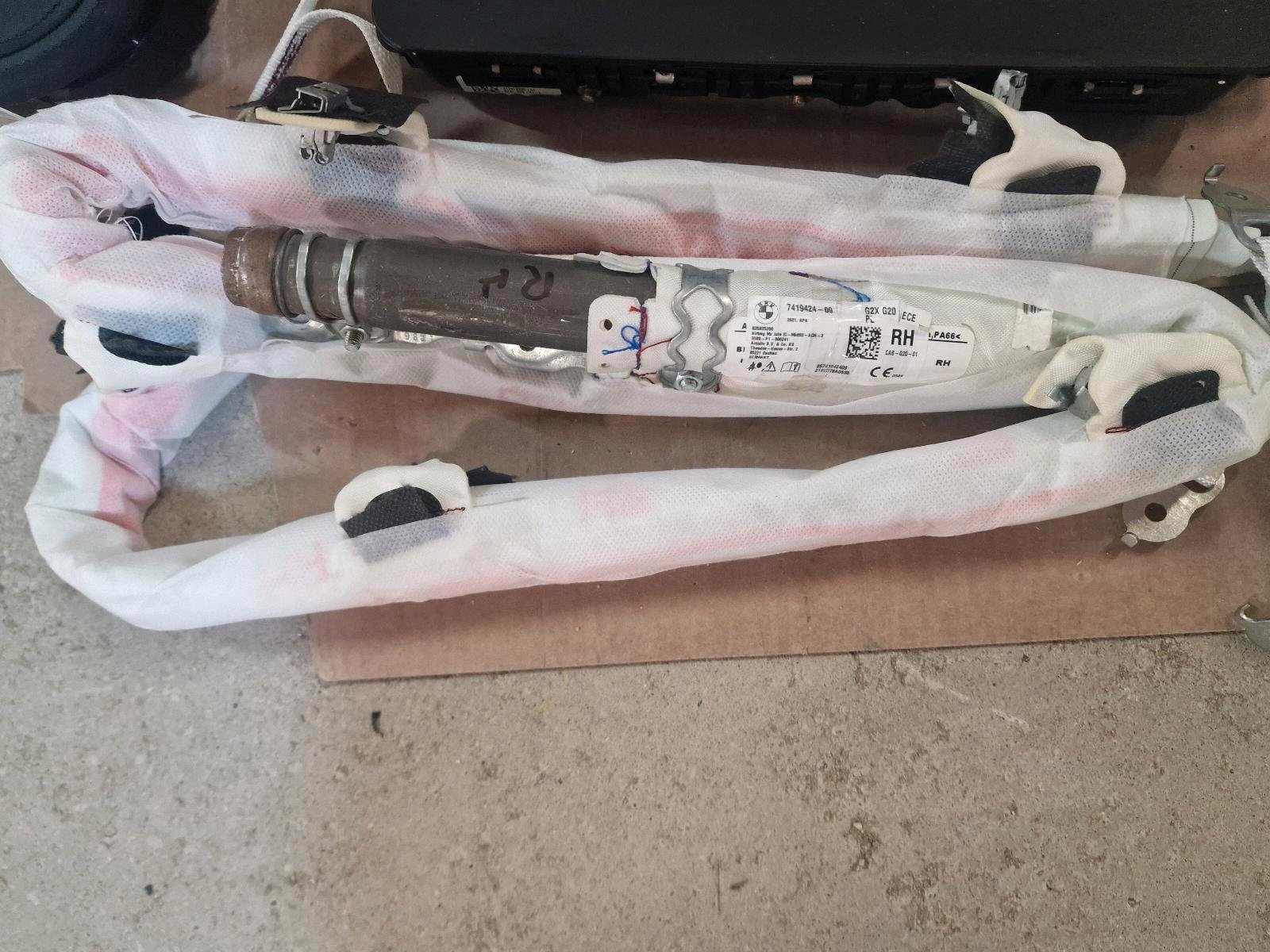 BMW Dashboard Assembly - Image 10