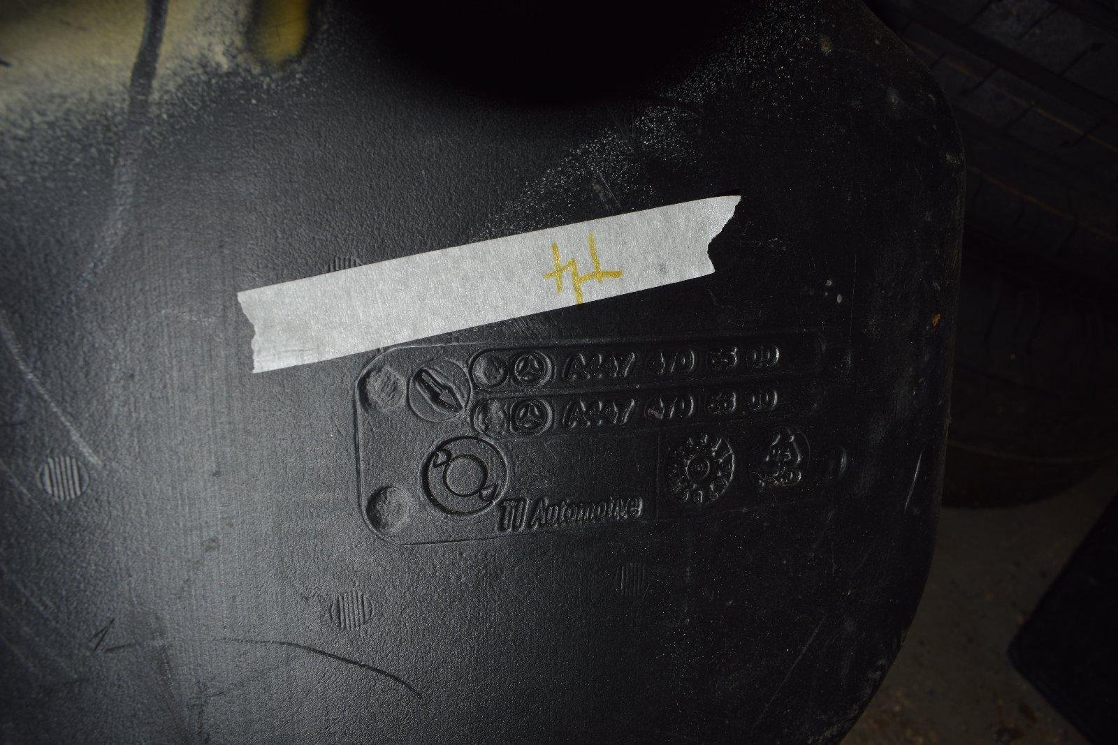 Mercedes W447 Diesel Fuel Tank A4474705600 — 70 L - Image 6