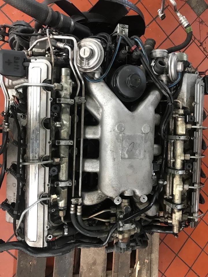 BMW E38 740d V8 Diesel Engine - Image 6