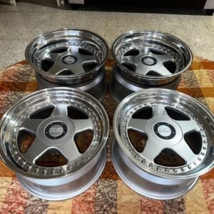 Staggered 3-Piece 17″ Futura Wheels by OZ Racing