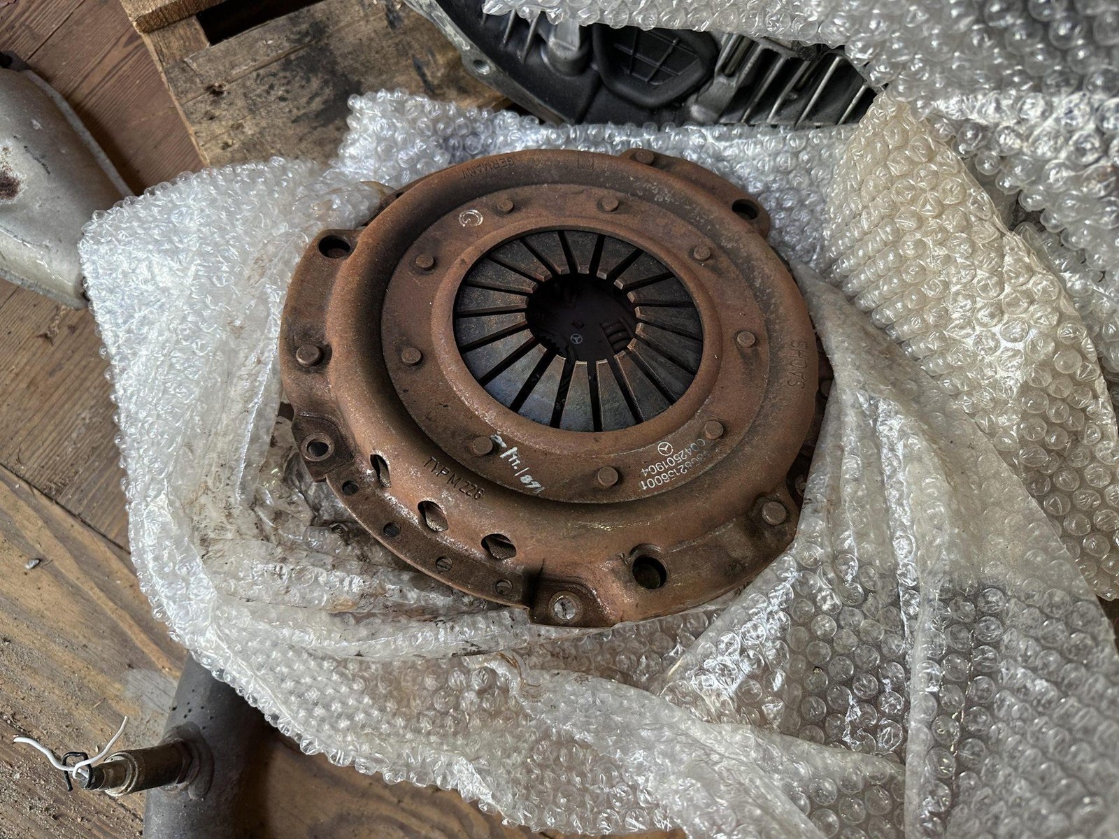 Mercedes-Benz 190E 2.3-16 Engine - Image 5