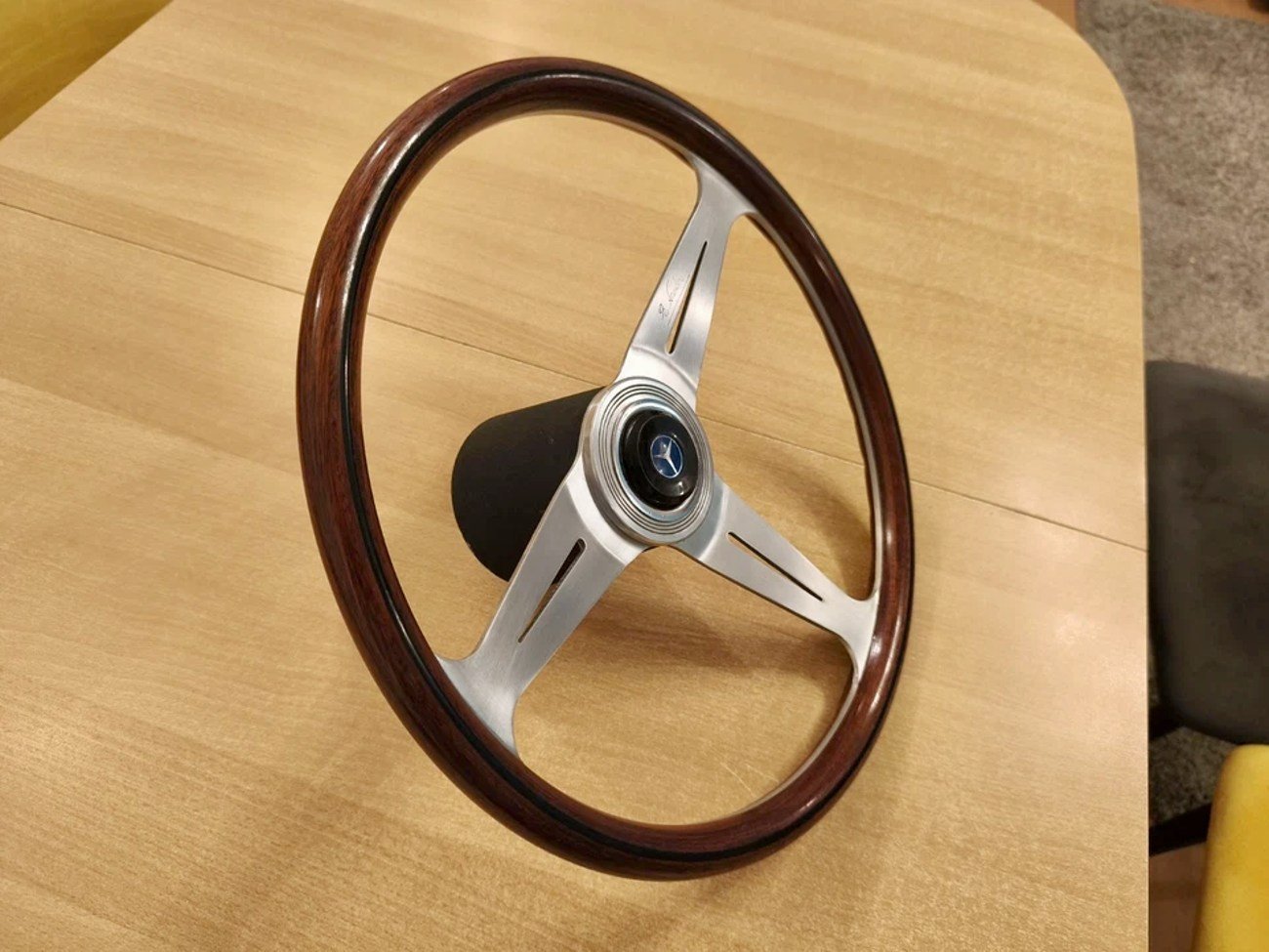 Nardi Wood Steering Wheel - Image 10