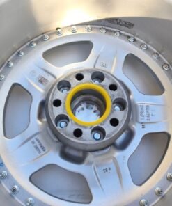 Alternative view of Staggered 2-Piece 17″ RH Alurad ZW2 Topline Wheels